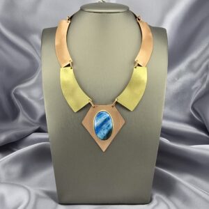 Collar de Cobre y Bronce con Ópalo Azul