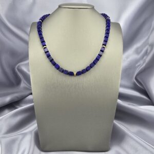 Collar de Oro 18K con Cubos de Lapislázuli