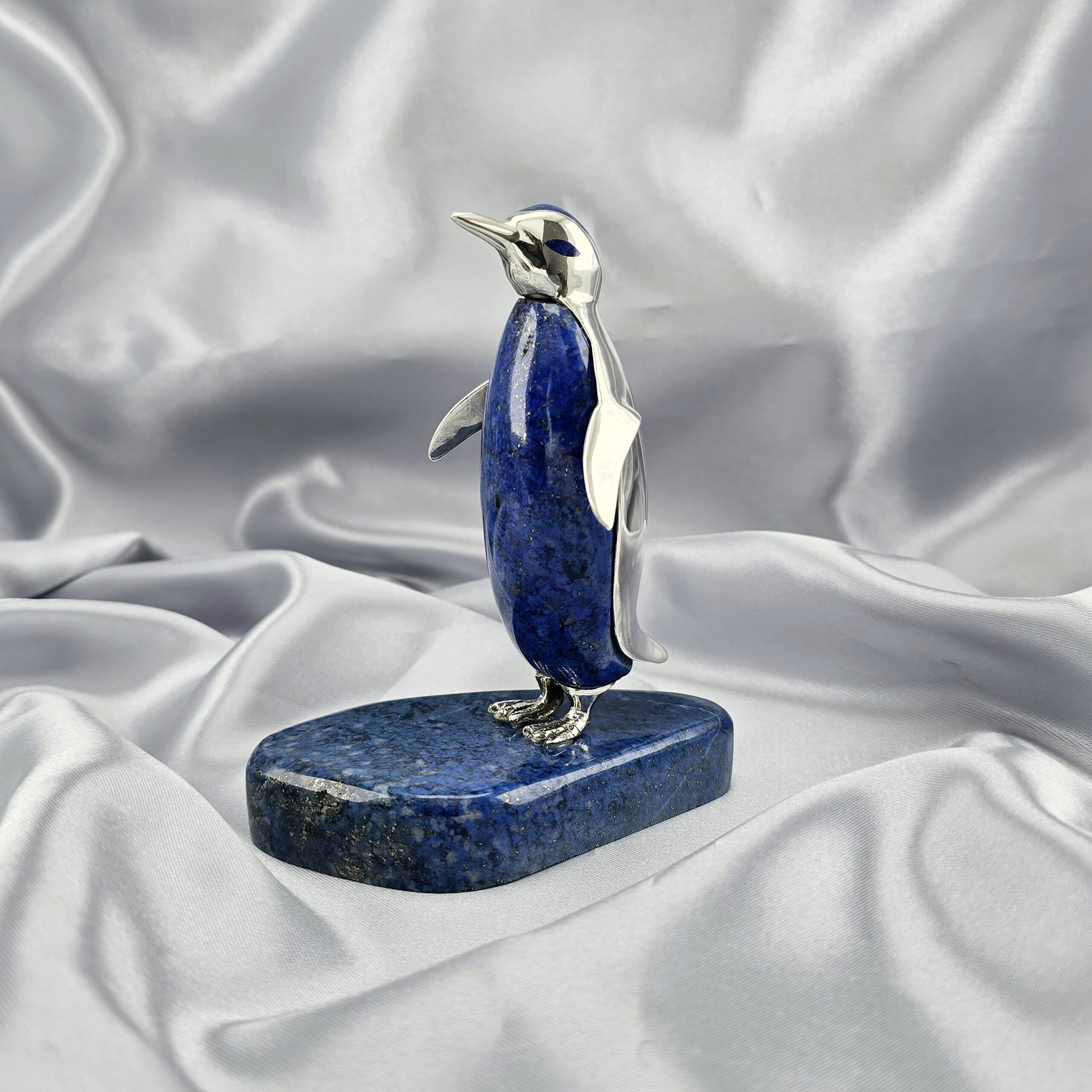 Figura Decorativa Pingüino – Plata 950 y Lapislázuli