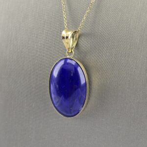 Colgante Ovalado en Oro 18K con Lapislázuli