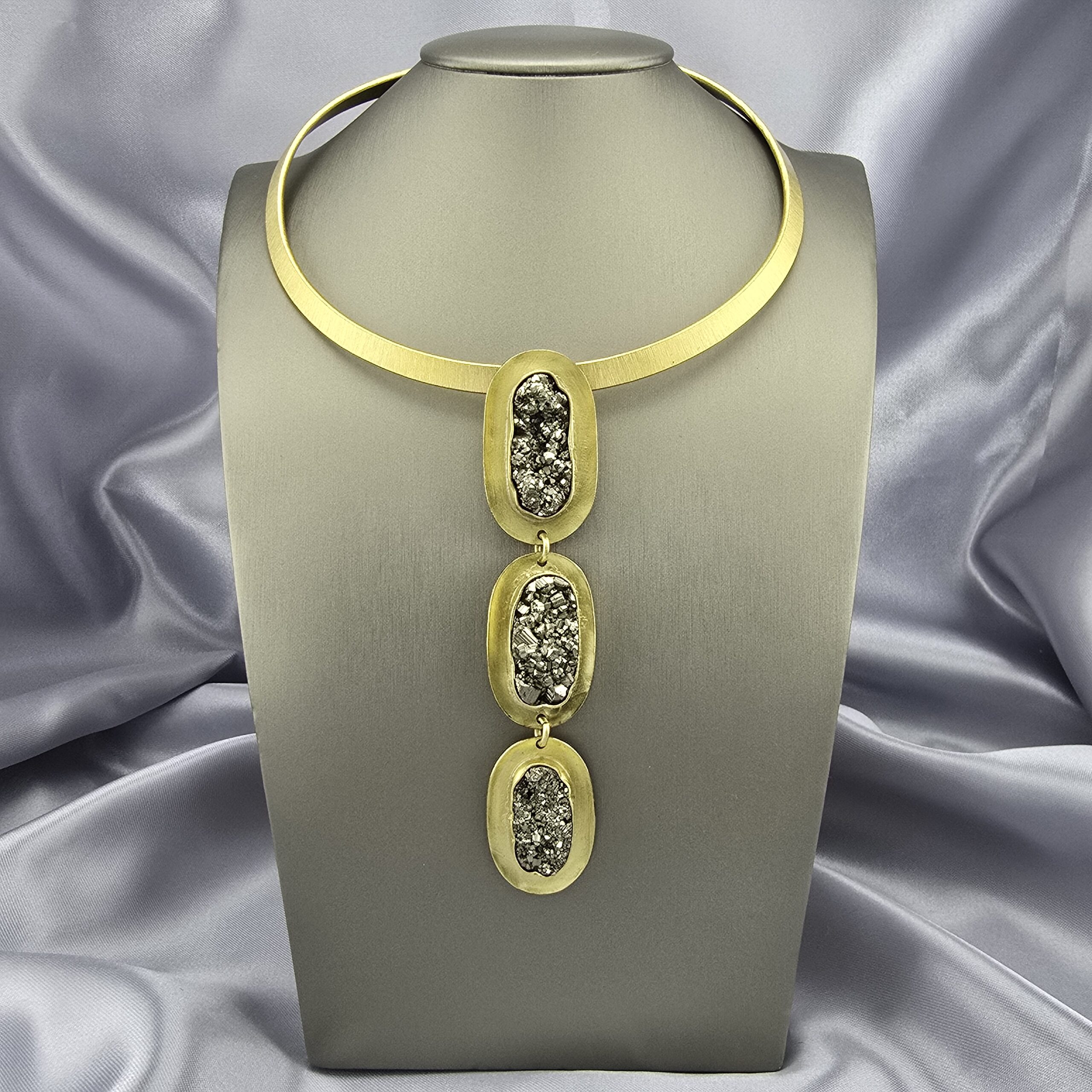 Collar 3 Cuerpos en Bronce y Pirita