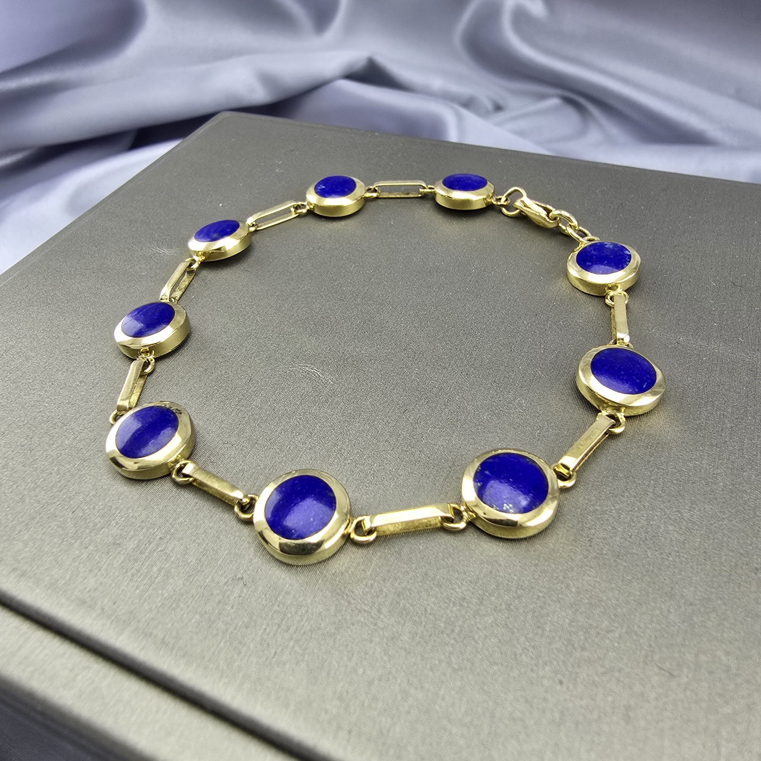 Pulsera Bisel – Oro 18K y Lapislázuli