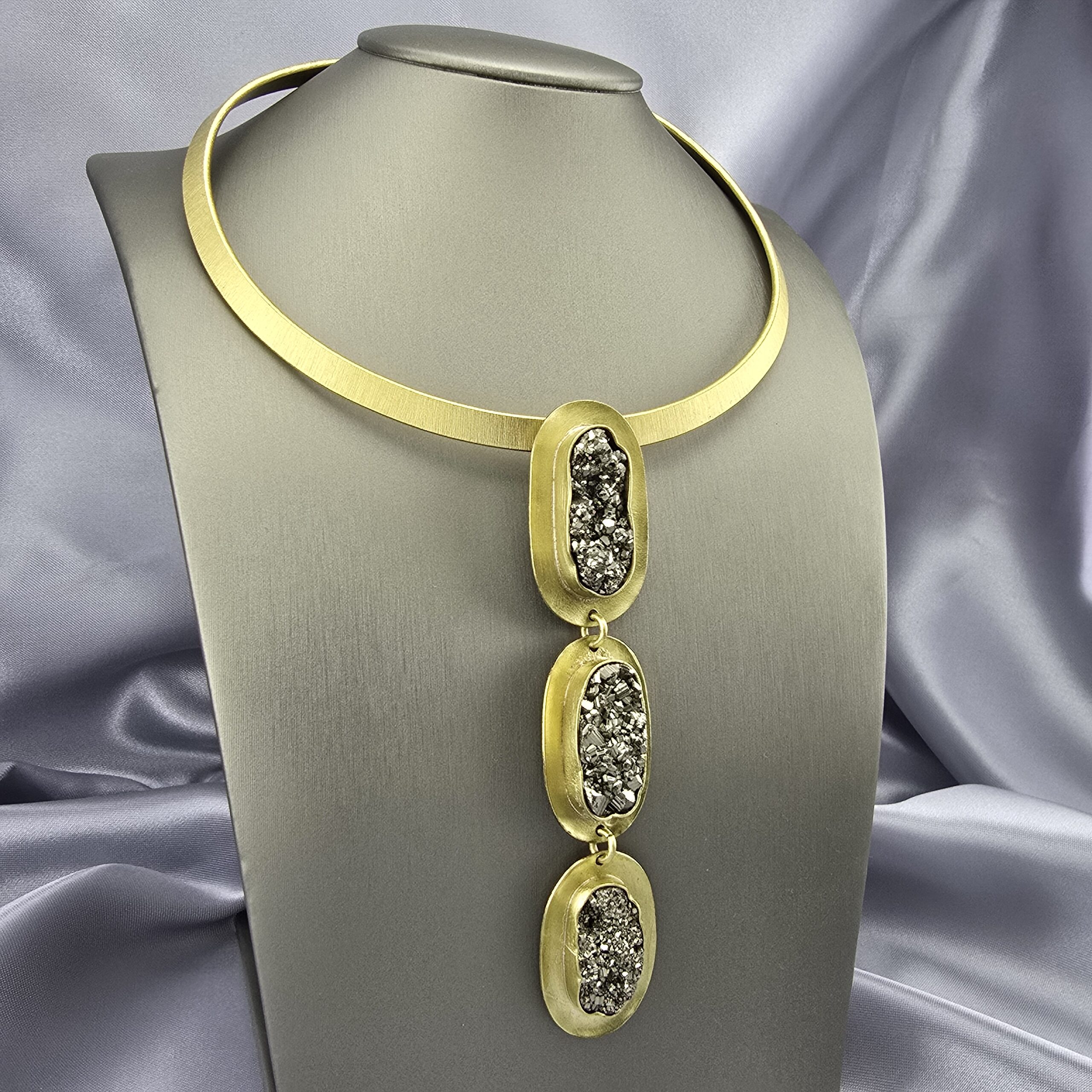 Collar 3 Cuerpos en Bronce y Pirita - Imagen 2