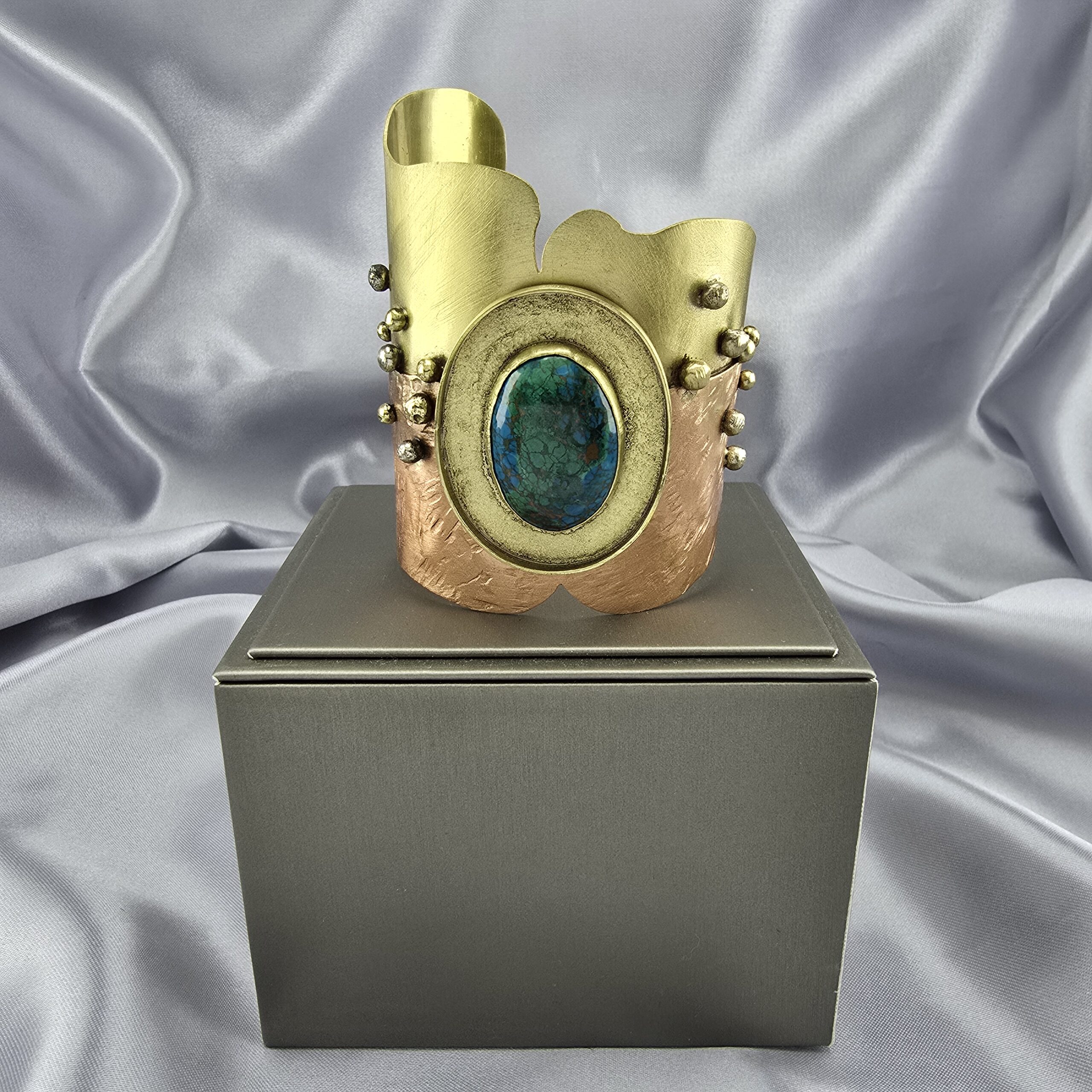 Esclava de Cobre y Bronce con Crisocola - Imagen 2