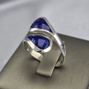 Anillo Gotas Cruzadas – Ajustable Lapislázuli y Plata 950