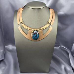 Collar Gran Gala: Arquitectura en Cobre y Gema Real