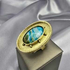 Anillo Nido de Tierra: Bronce y Piedra Natural